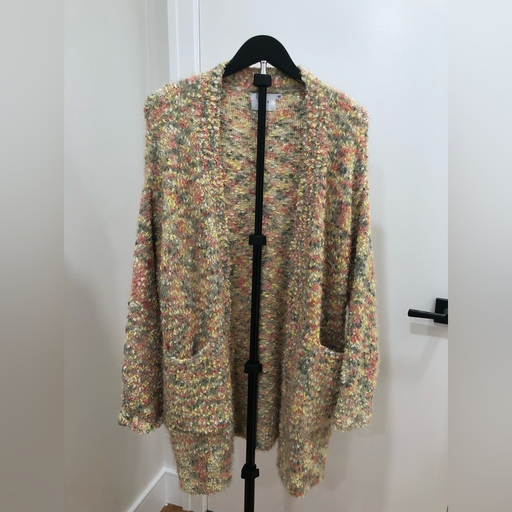 318. Lush Multicolor Knit Cardigan